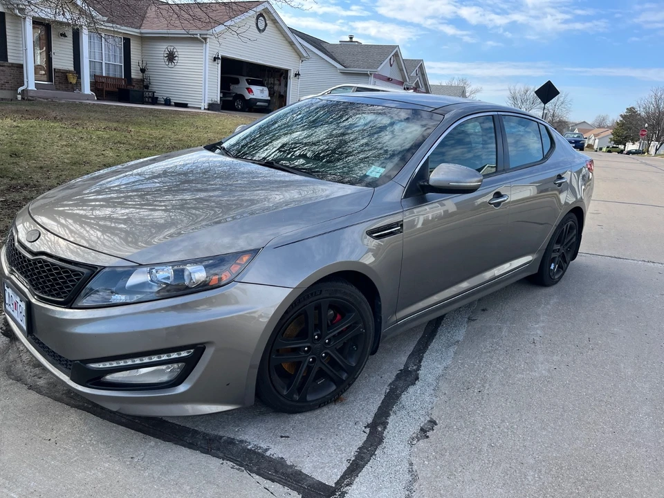 2013 Kia Optima/K5 - Image 2 of 16