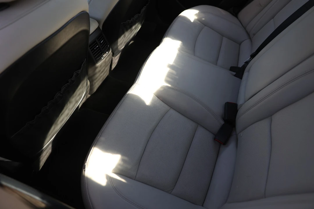 2013 Kia Optima/K5 - Image 10 of 12