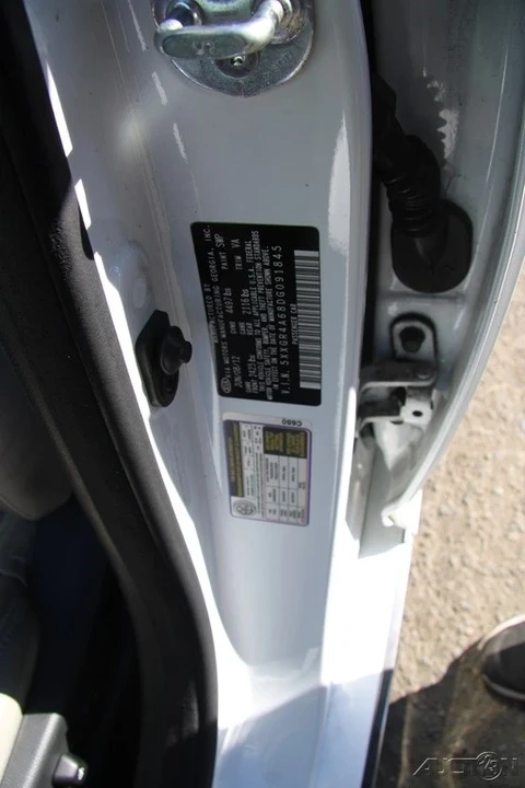 2013 Kia Optima/K5 - Image 10 of 21