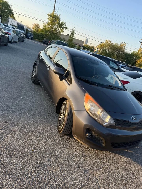 2013 Kia Rio - Image 2 of 5