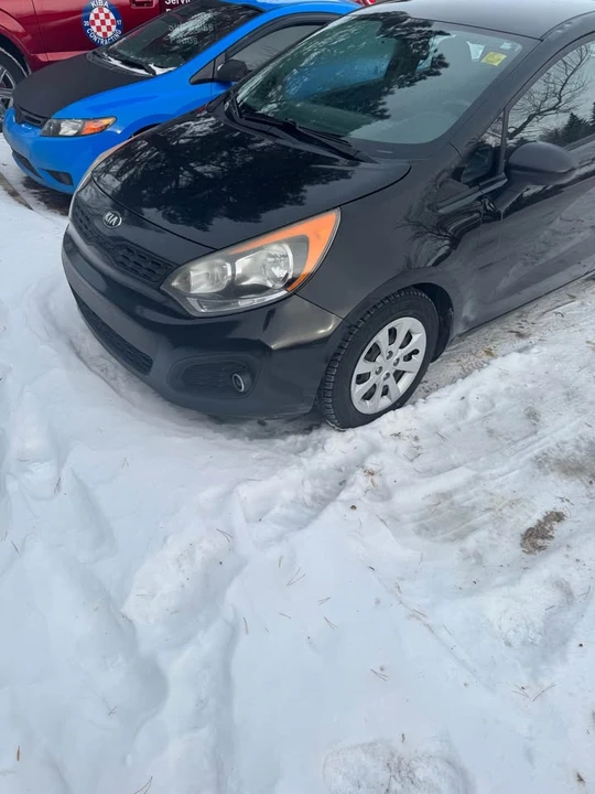 2013 Kia Rio - Image 2 of 5