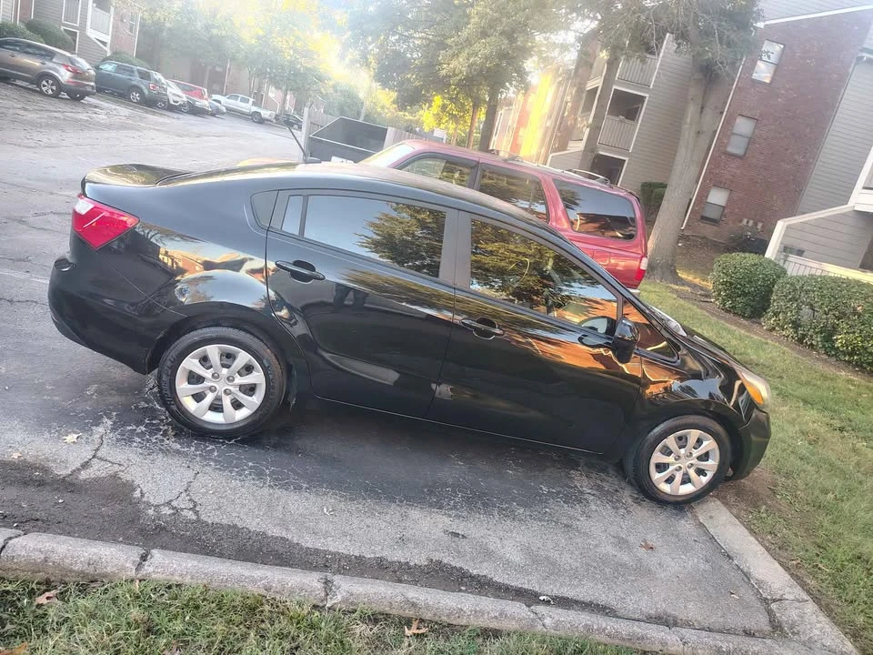 2013 Kia Rio - Image 2 of 6