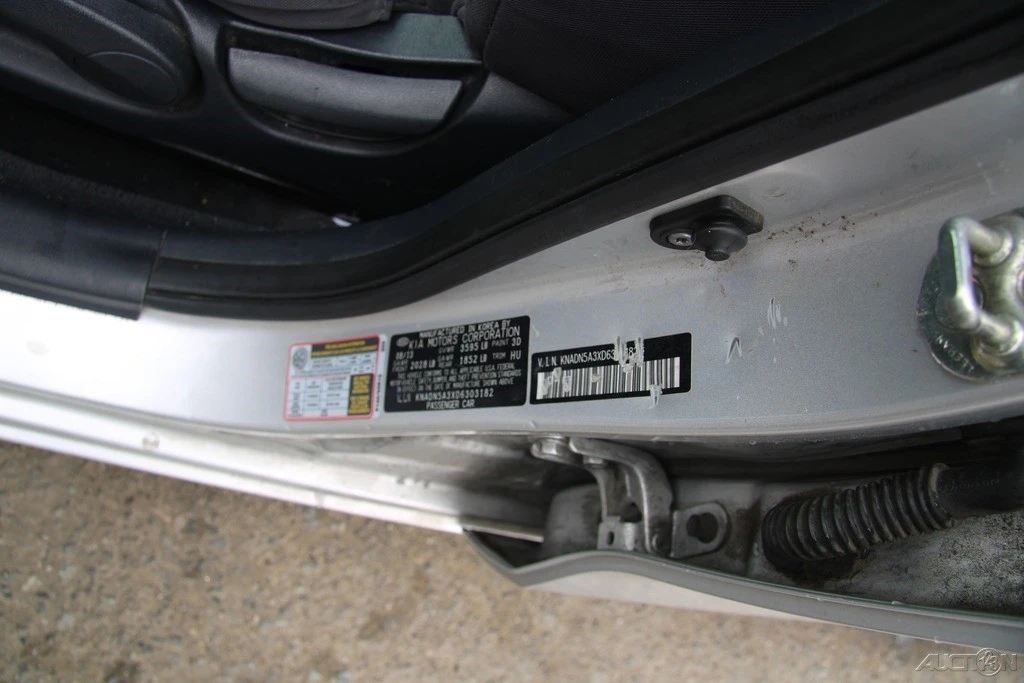 2013 Kia Rio - Image 12 of 21