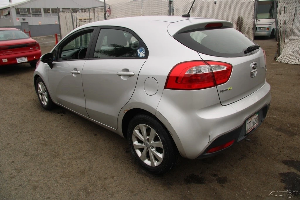2013 Kia Rio - Image 5 of 21