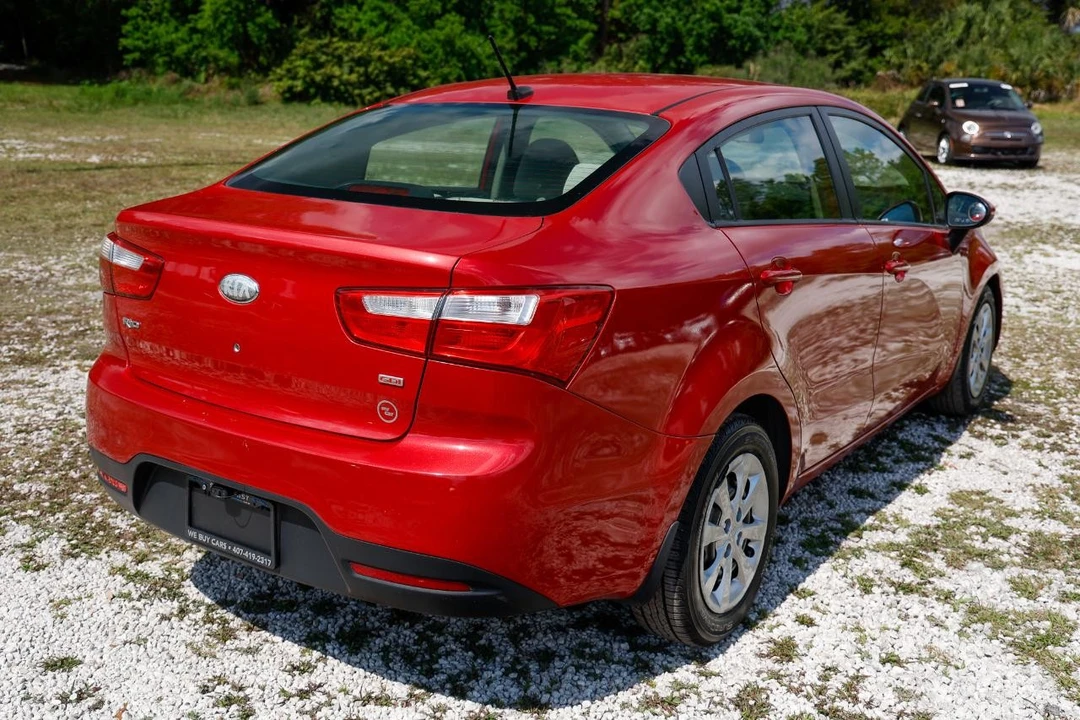2013 Kia Rio - Image 11 of 21
