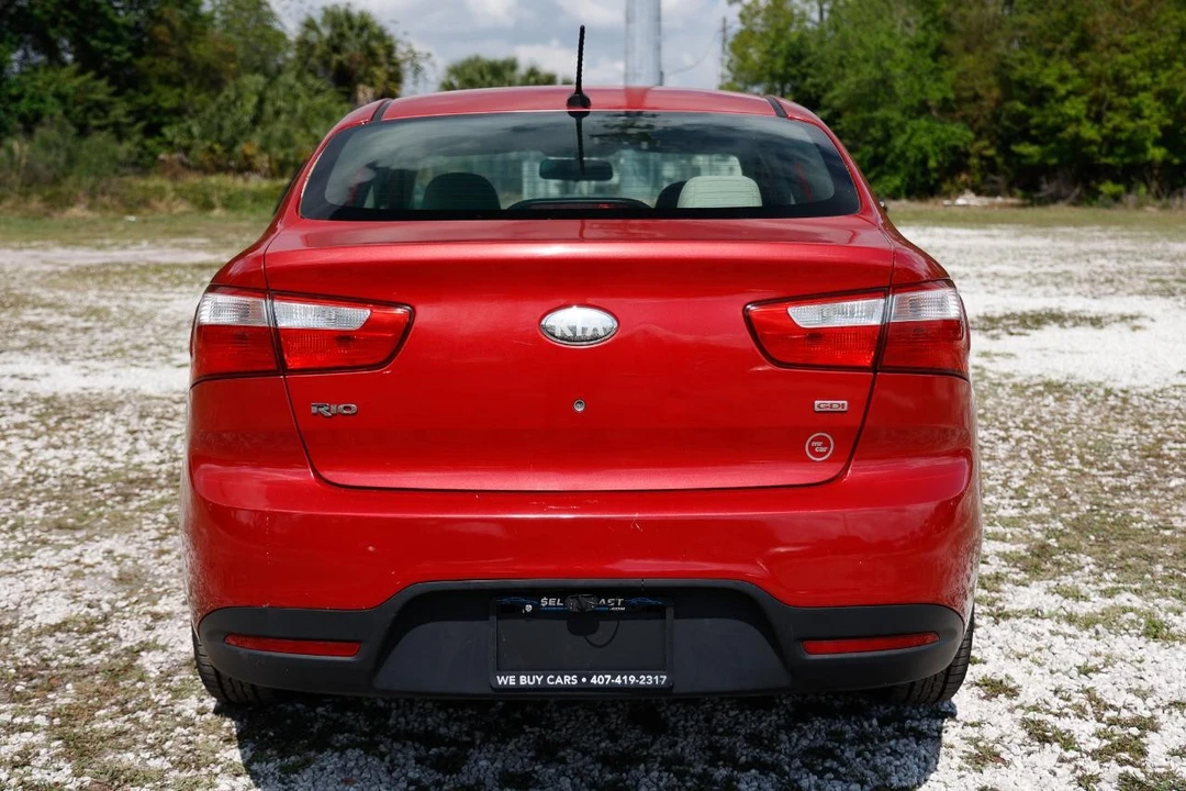 2013 Kia Rio - Image 9 of 21