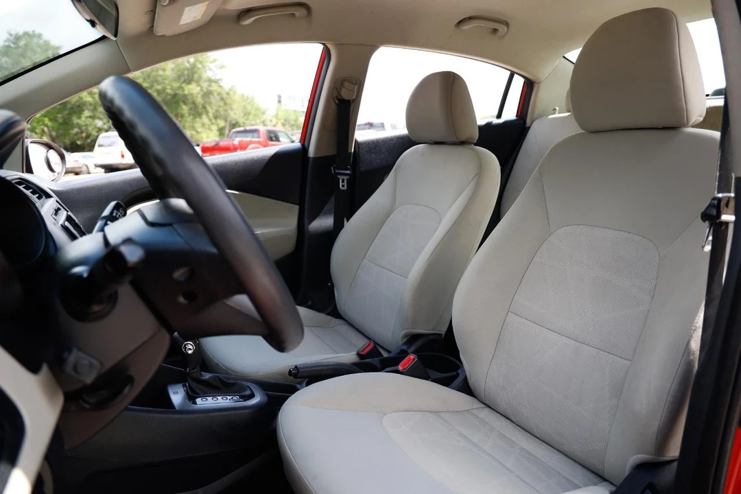 2013 Kia Rio - Image 6 of 21