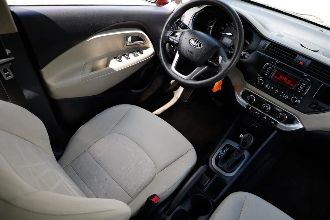 2013 Kia Rio - Image 20 of 21