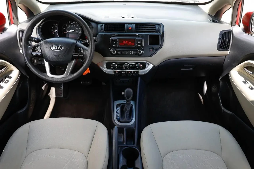 2013 Kia Rio - Image 2 of 21