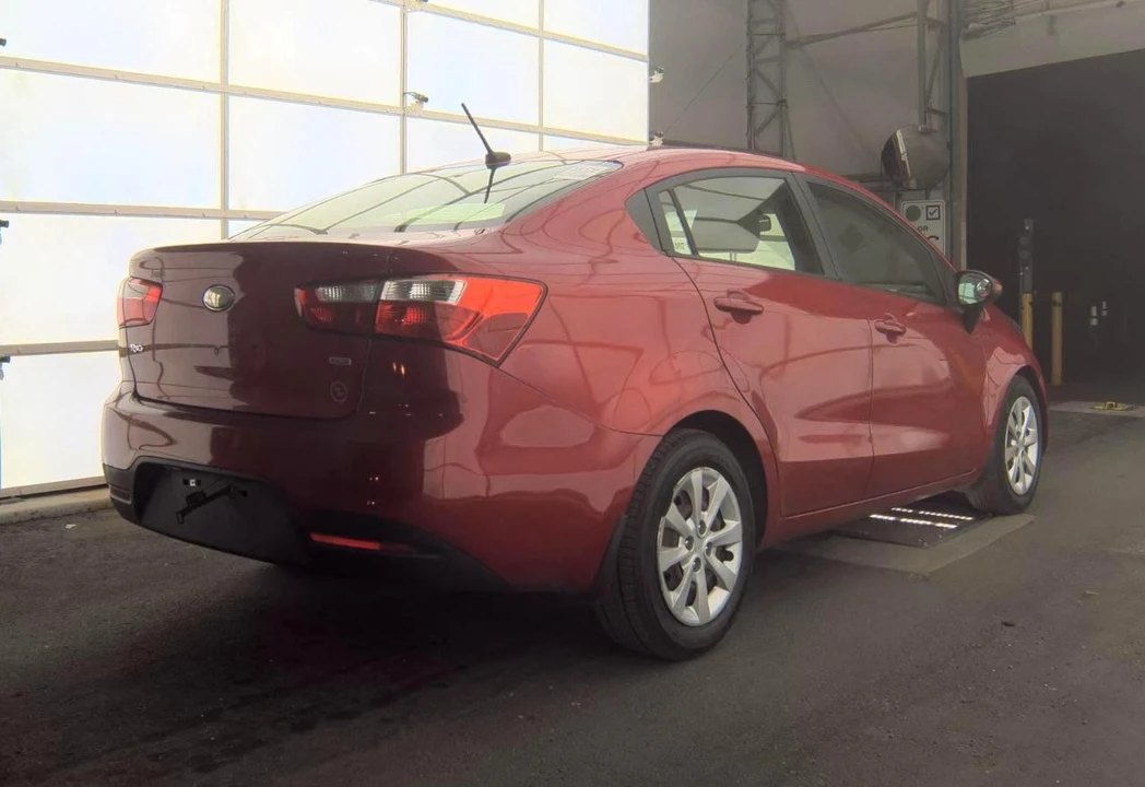 2013 Kia Rio - Image 5 of 12