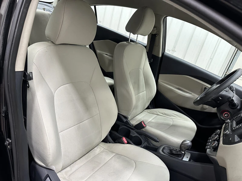 2013 Kia Rio - Image 18 of 21