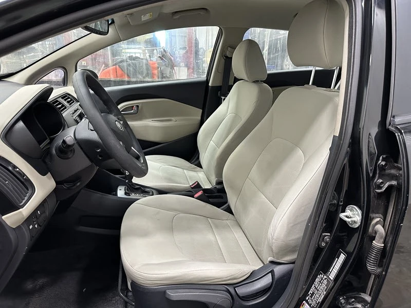 2013 Kia Rio - Image 10 of 21