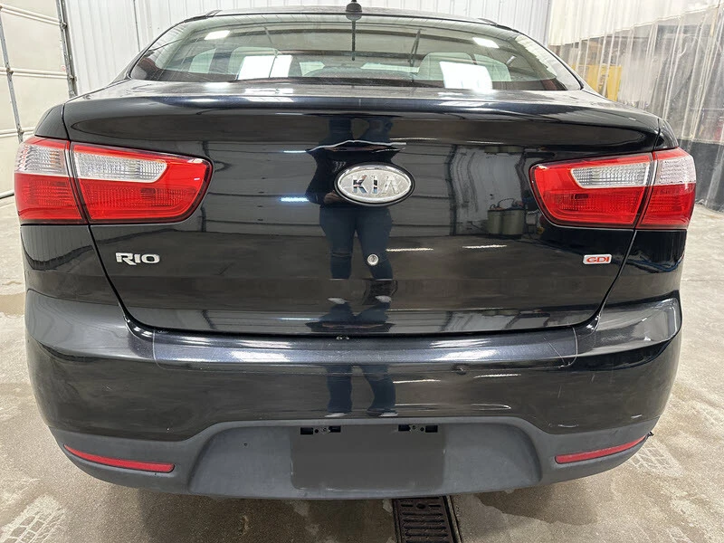 2013 Kia Rio - Image 13 of 21