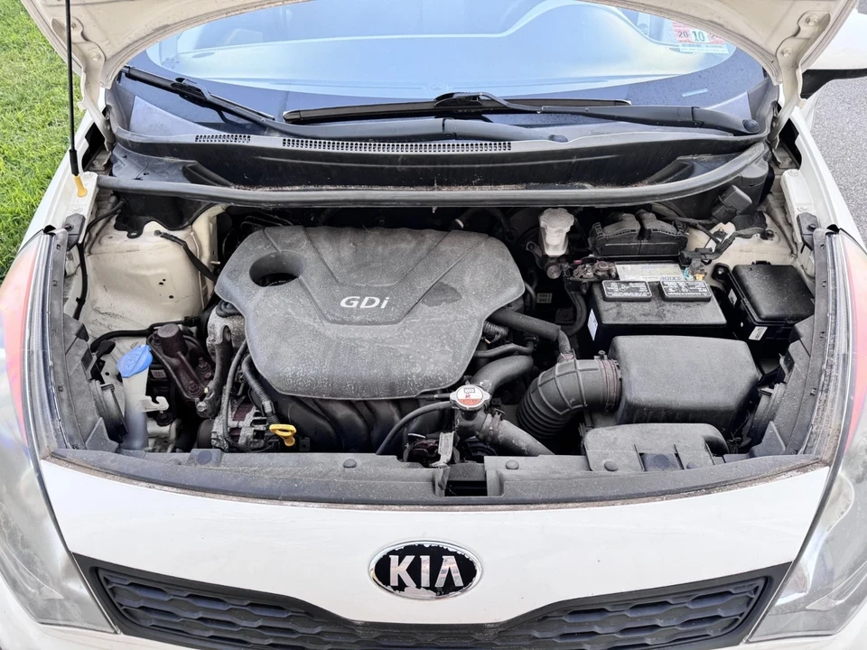 2013 Kia Rio - Image 2 of 12