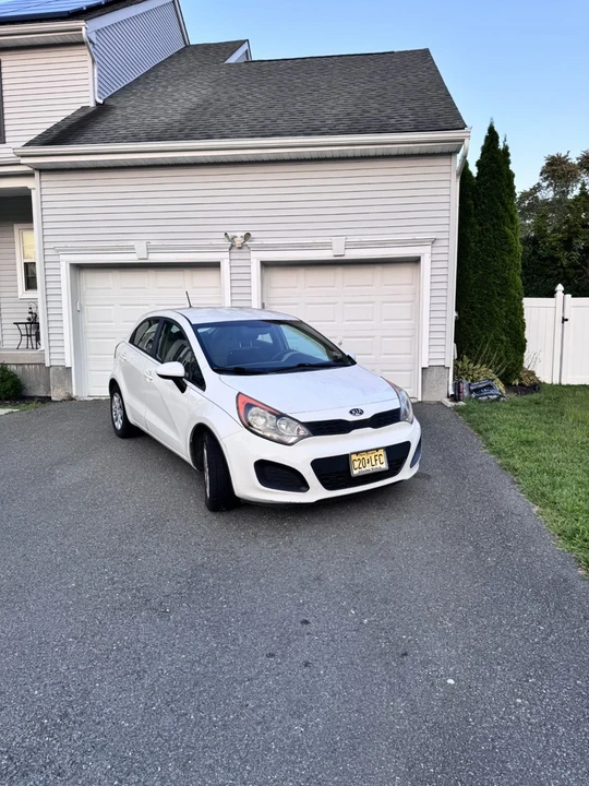 2013 Kia Rio - Image 10 of 12