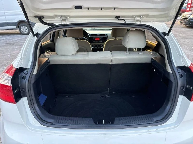 2013 Kia Rio - Image 11 of 12