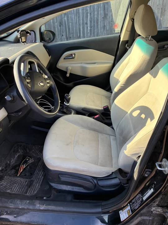 2013 Kia Rio - Image 4 of 6
