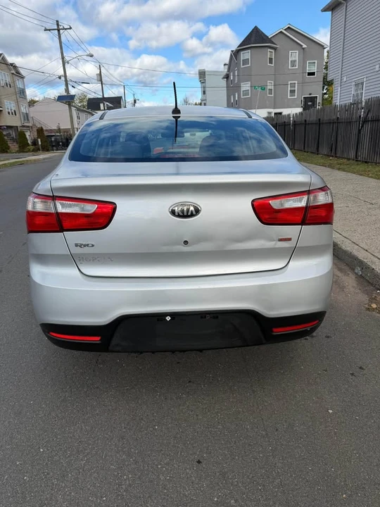 2013 Kia Rio - Image 12 of 12