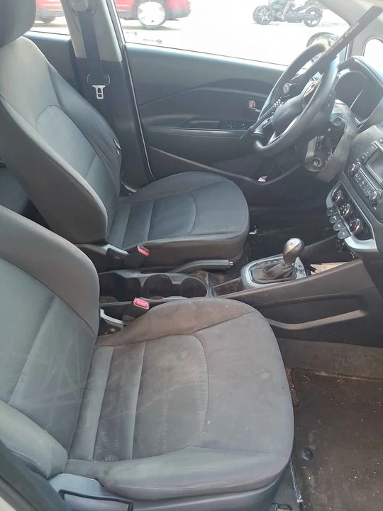 2013 Kia Rio - Image 2 of 6