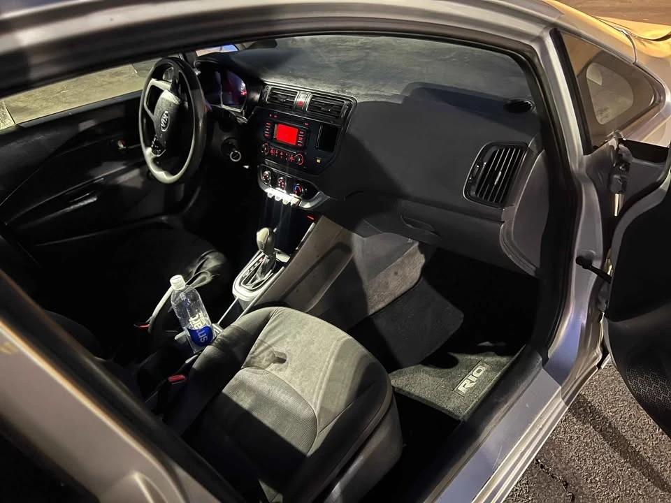 2013 Kia Rio - Image 9 of 10