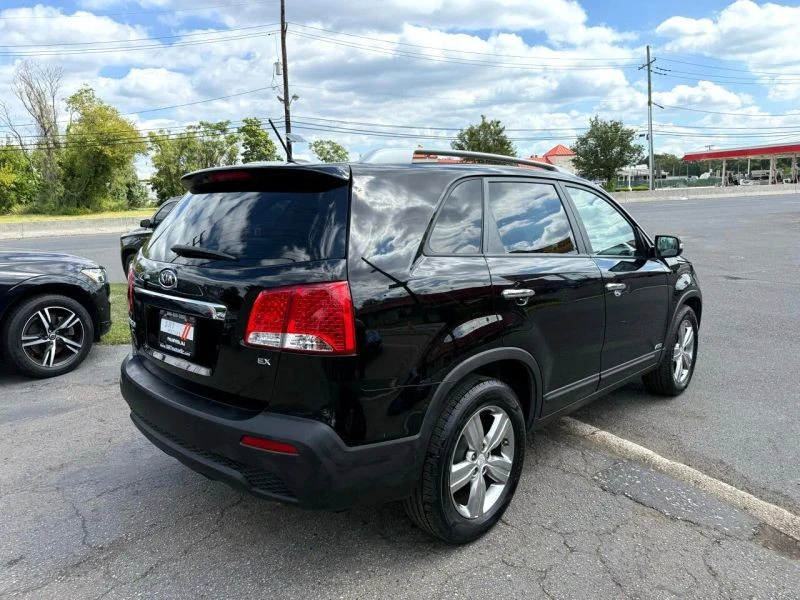 2013 Kia Sorento - Image 8 of 12