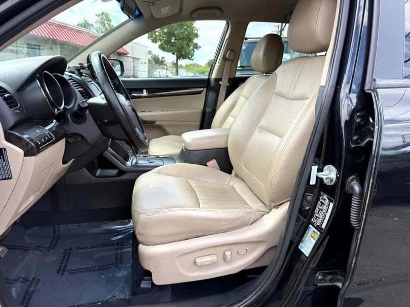 2013 Kia Sorento - Image 9 of 12