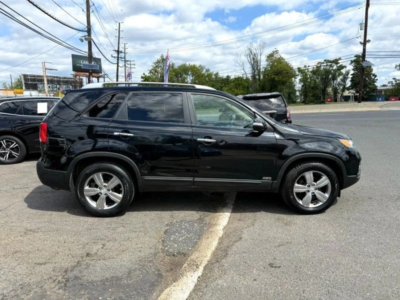 2013 Kia Sorento - Image 4 of 12