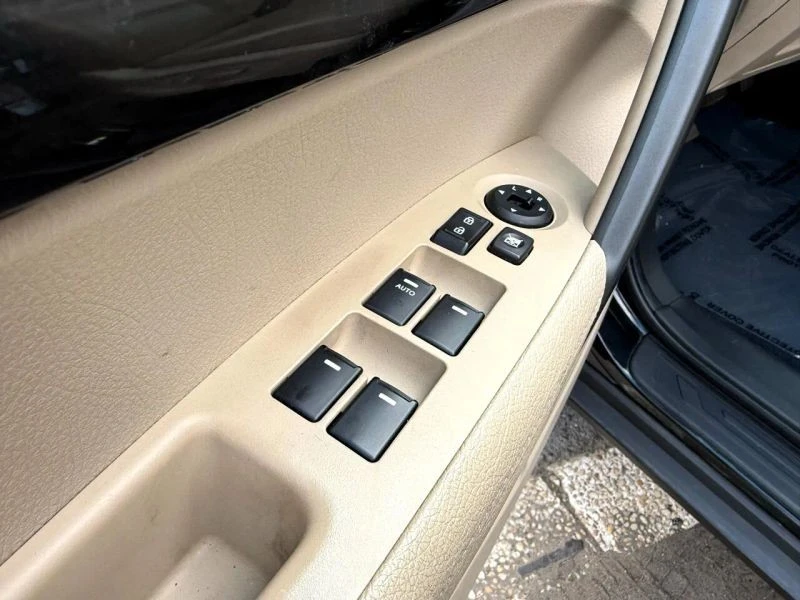 2013 Kia Sorento - Image 10 of 12
