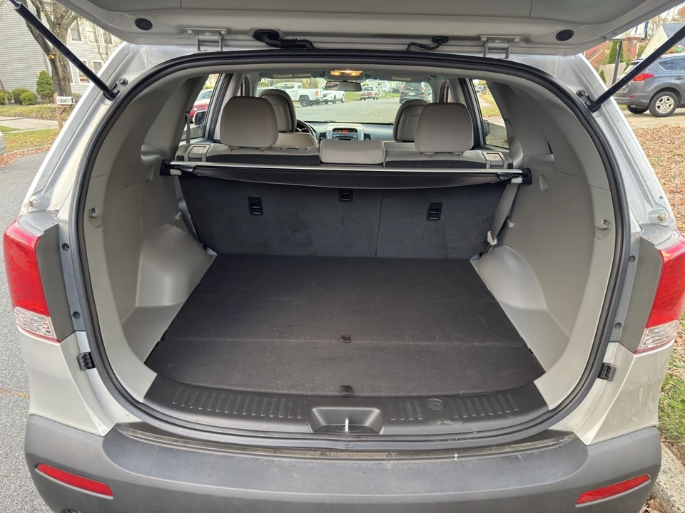 2013 Kia Sorento - Image 17 of 19