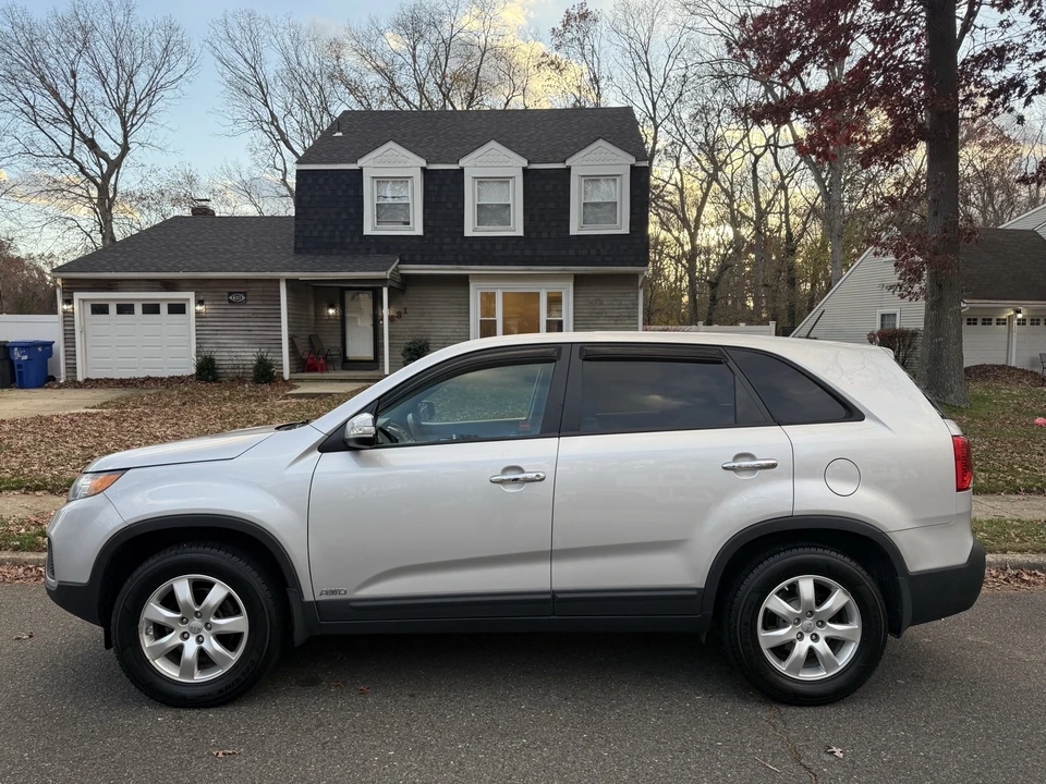 2013 Kia Sorento - Image 4 of 19