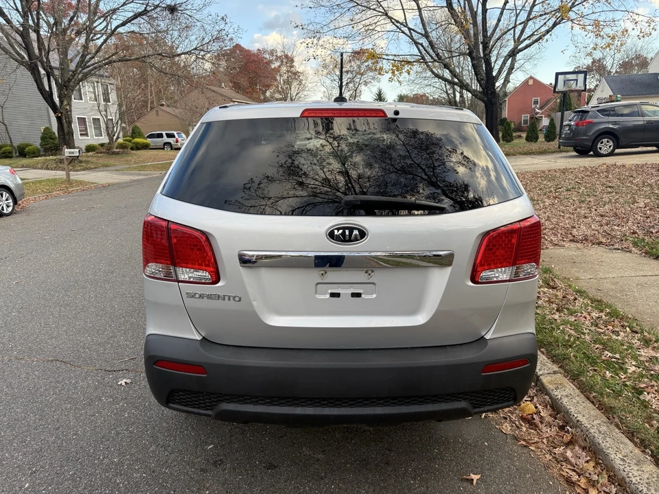 2013 Kia Sorento - Image 6 of 19