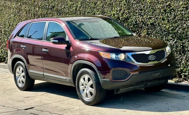 2013 Kia Sorento - Image 9 of 21