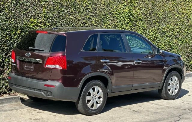 2013 Kia Sorento - Image 10 of 21