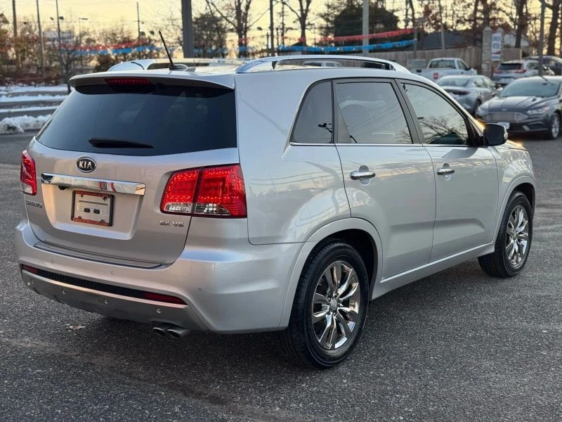 2013 Kia Sorento - Image 5 of 12