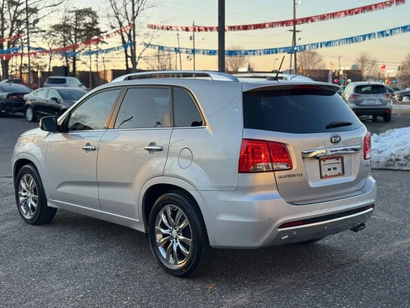 2013 Kia Sorento - Image 3 of 12