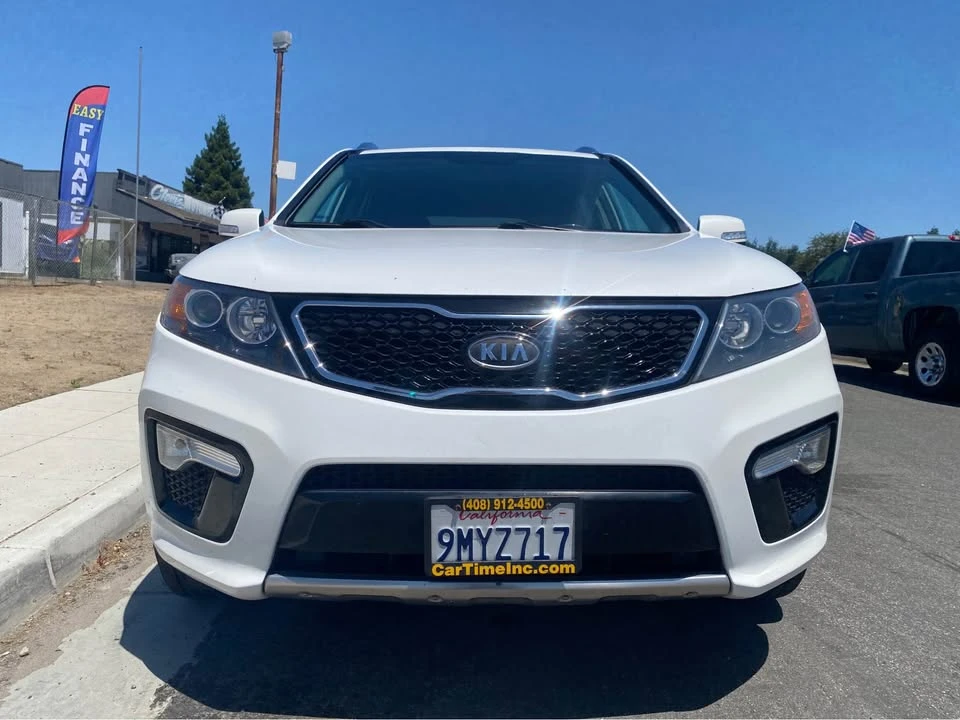 2013 Kia Sorento - Image 3 of 17