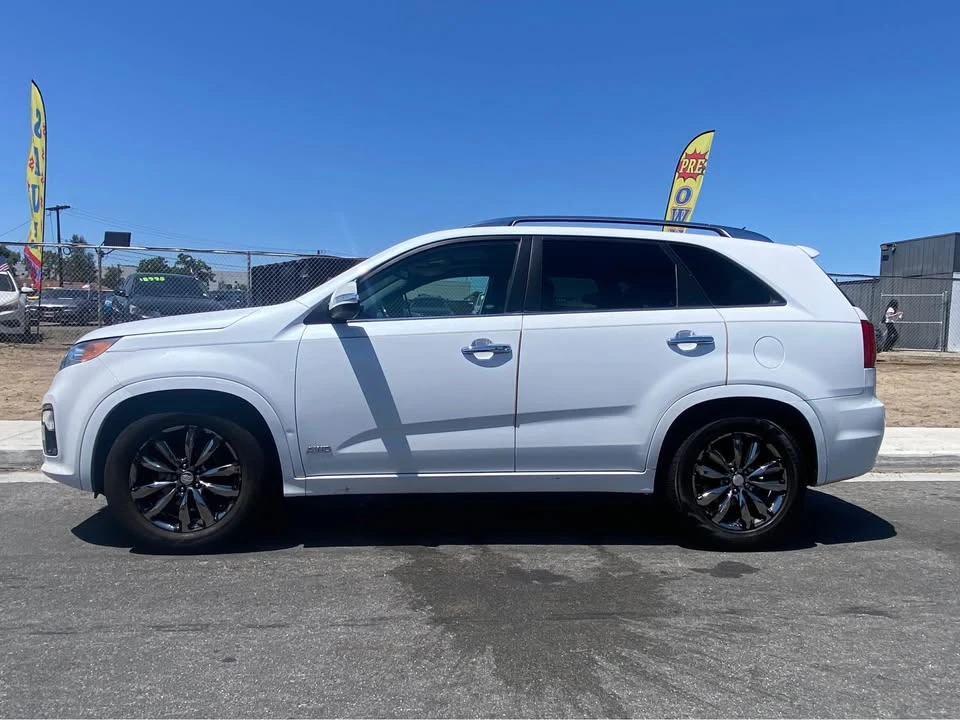 2013 Kia Sorento - Image 2 of 17