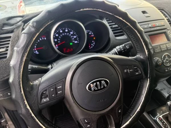 2013 Kia Soul - Image 12 of 16