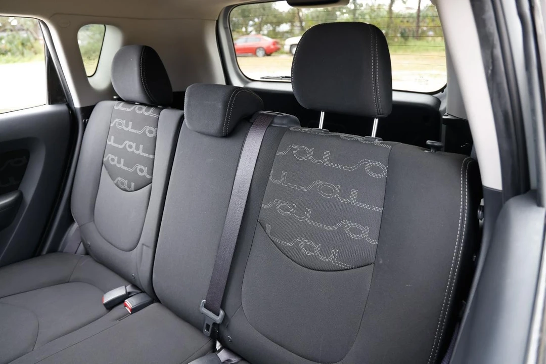 2013 Kia Soul - Image 8 of 21