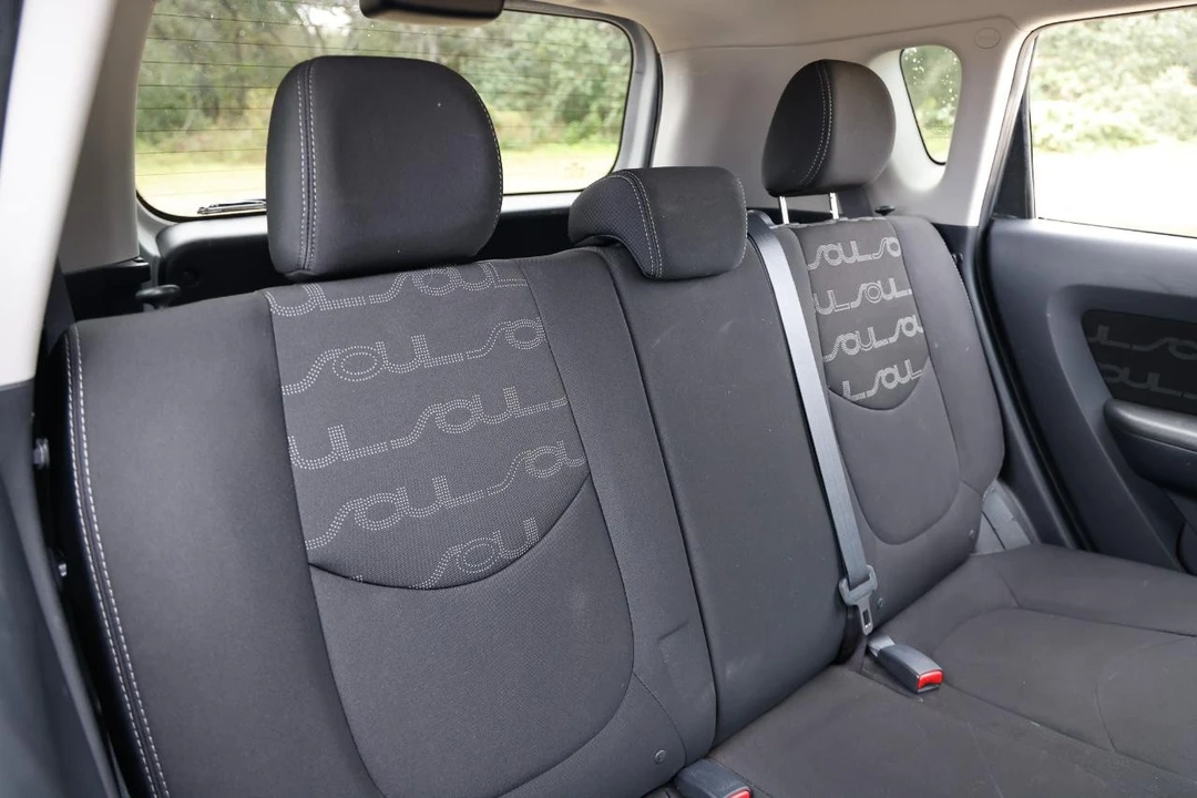 2013 Kia Soul - Image 14 of 21