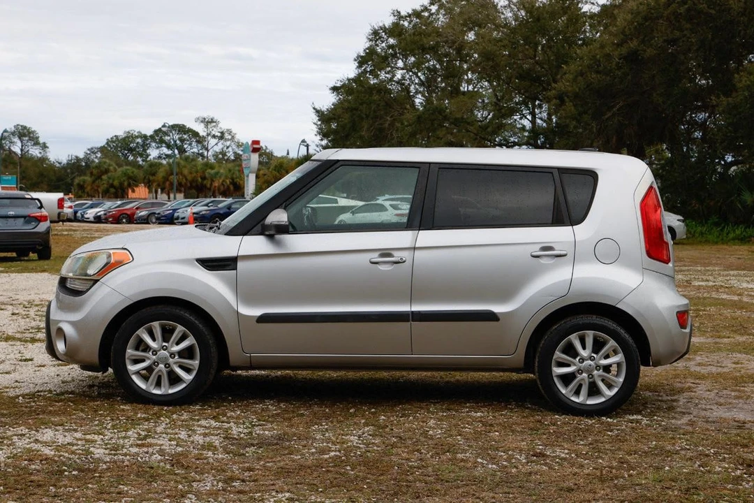 2013 Kia Soul - Image 3 of 21