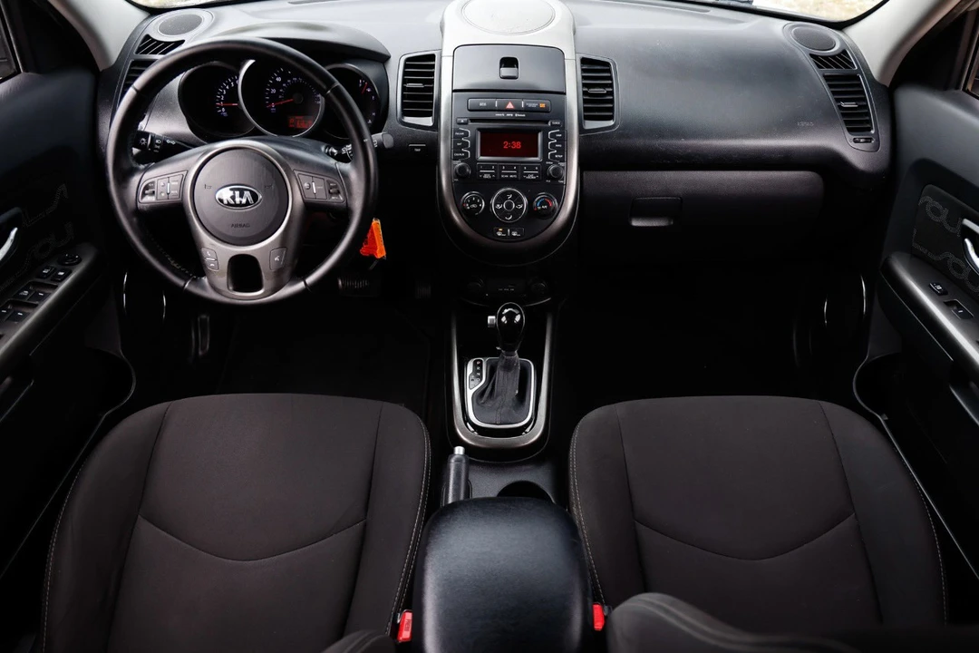 2013 Kia Soul - Image 2 of 21