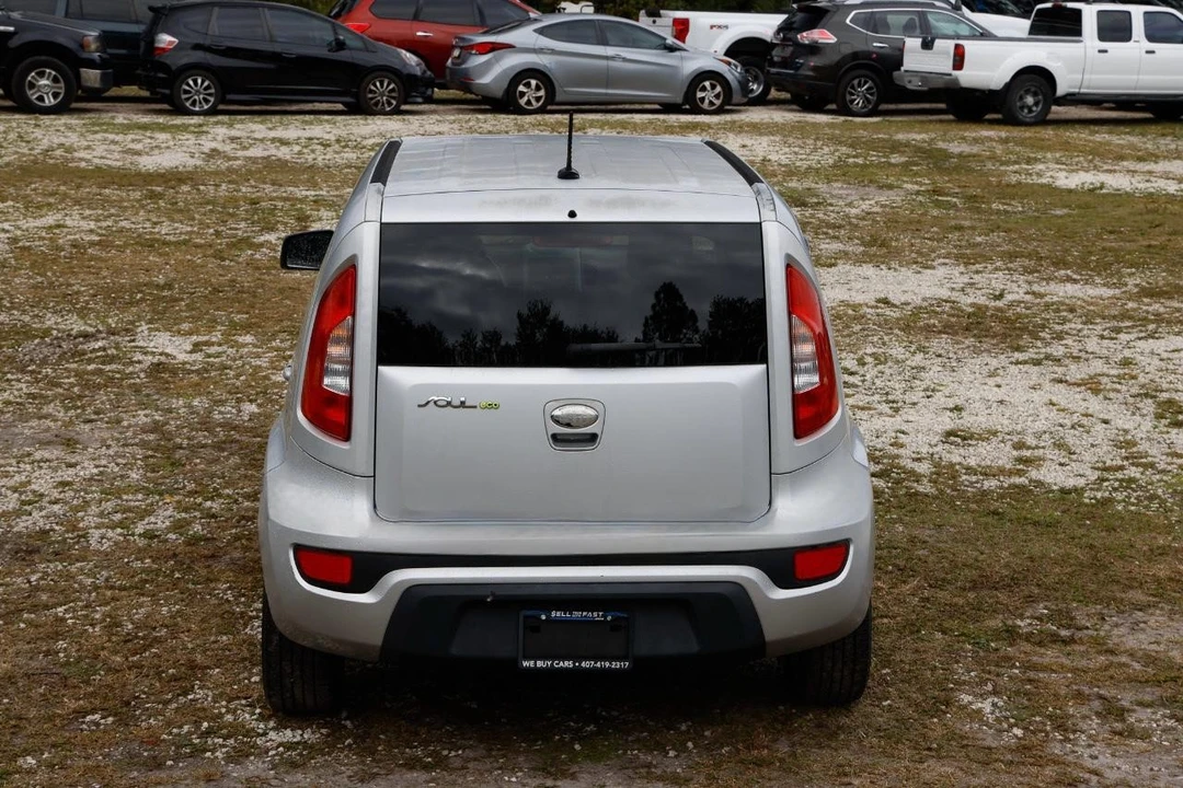 2013 Kia Soul - Image 9 of 21