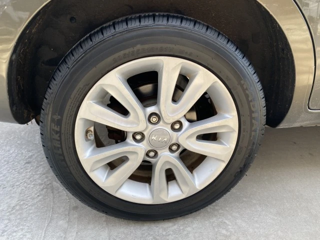2013 Kia Soul - Image 18 of 21