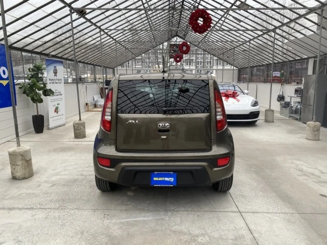 2013 Kia Soul - Image 14 of 21