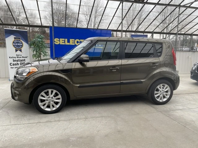 2013 Kia Soul - Image 10 of 21