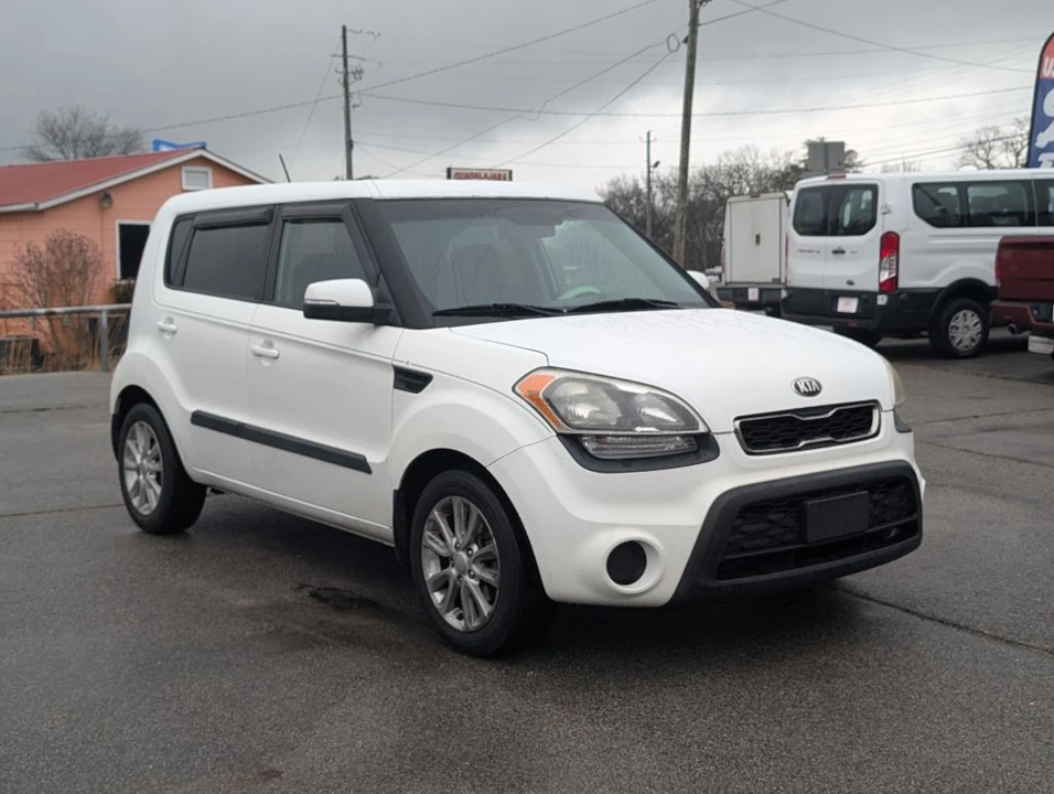2013 Kia Soul - Image 2 of 21