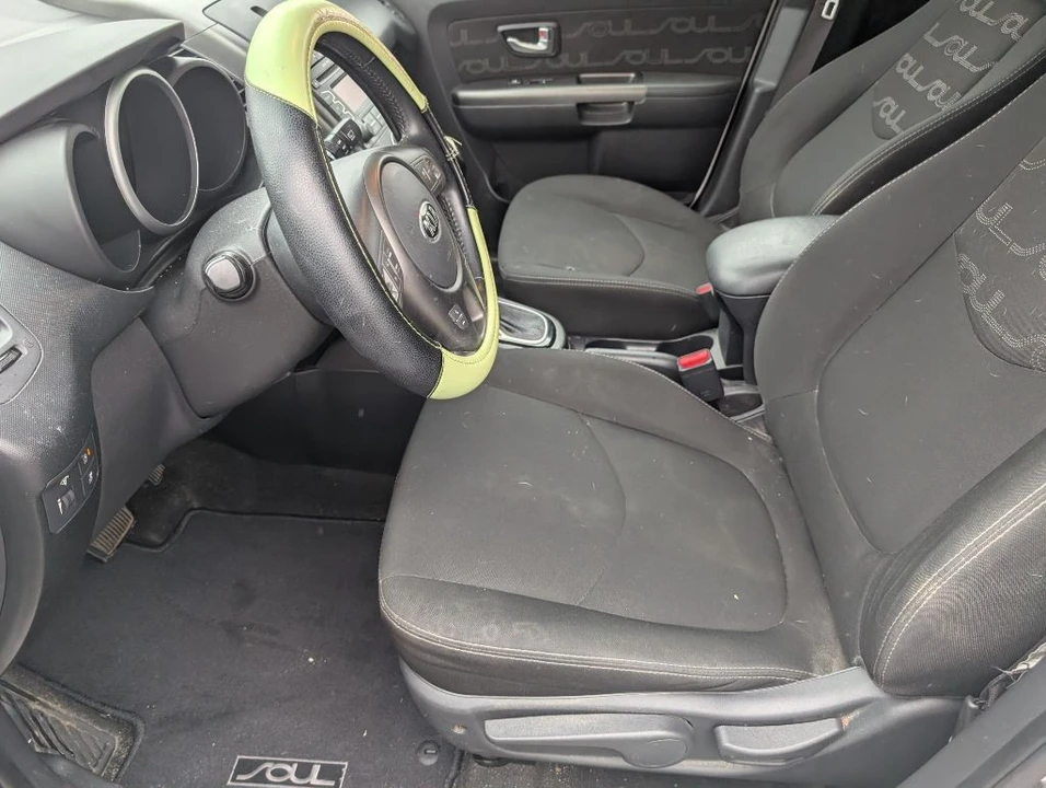 2013 Kia Soul - Image 9 of 21