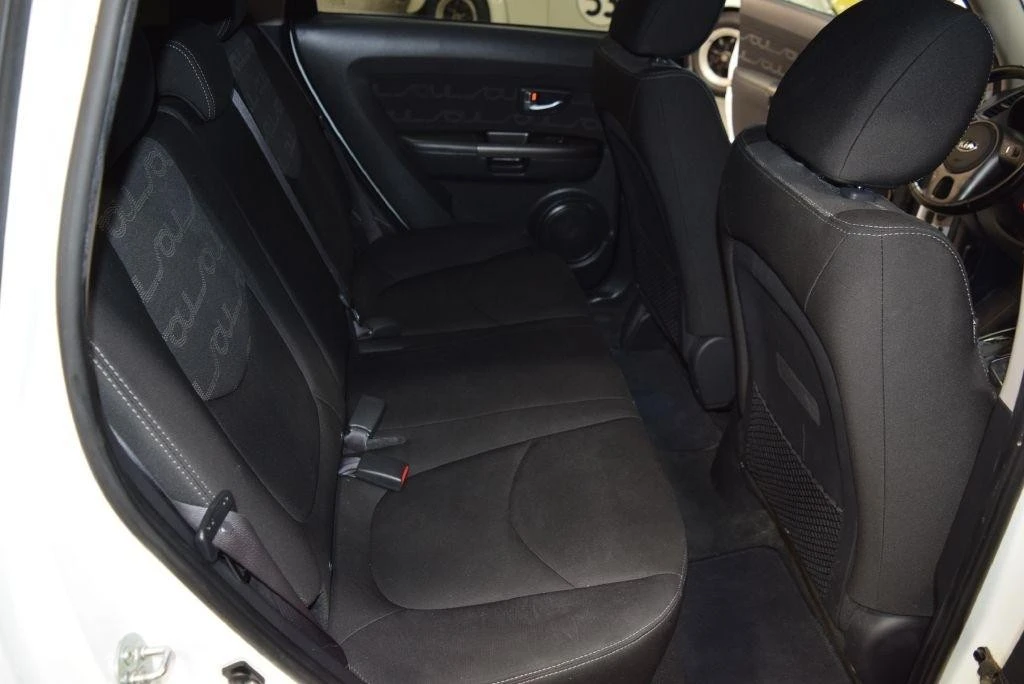 2013 Kia Soul - Image 17 of 21