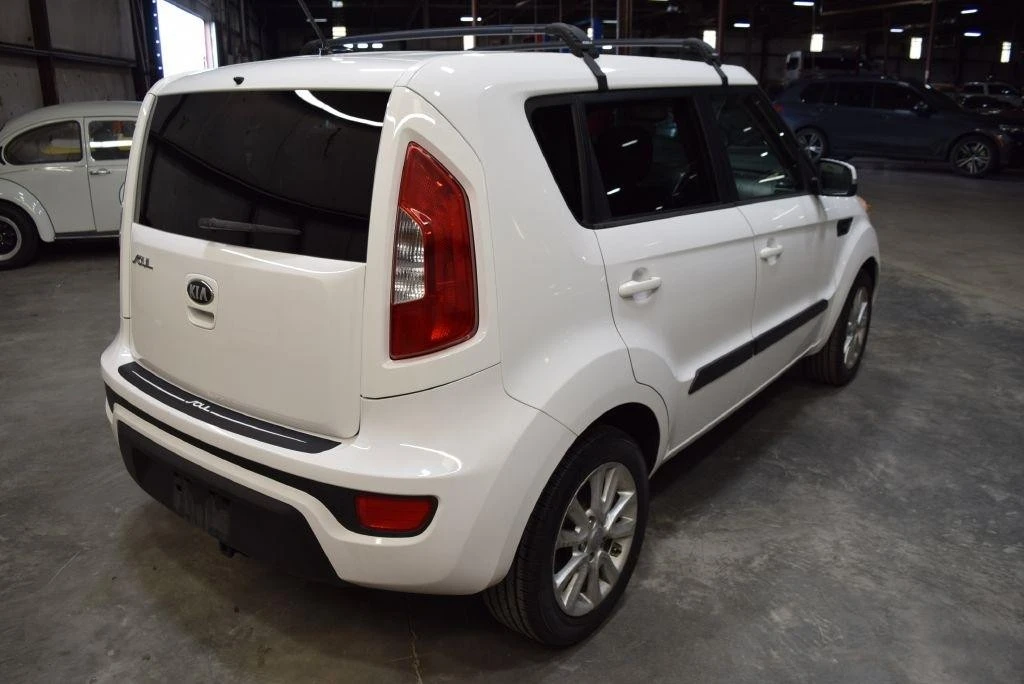 2013 Kia Soul - Image 8 of 21
